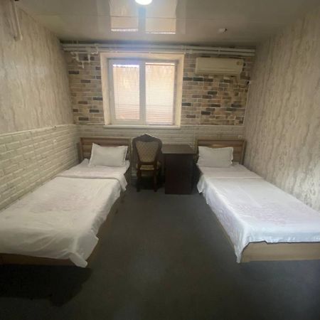 Hostel Na Bobura Ташкент Екстер'єр фото