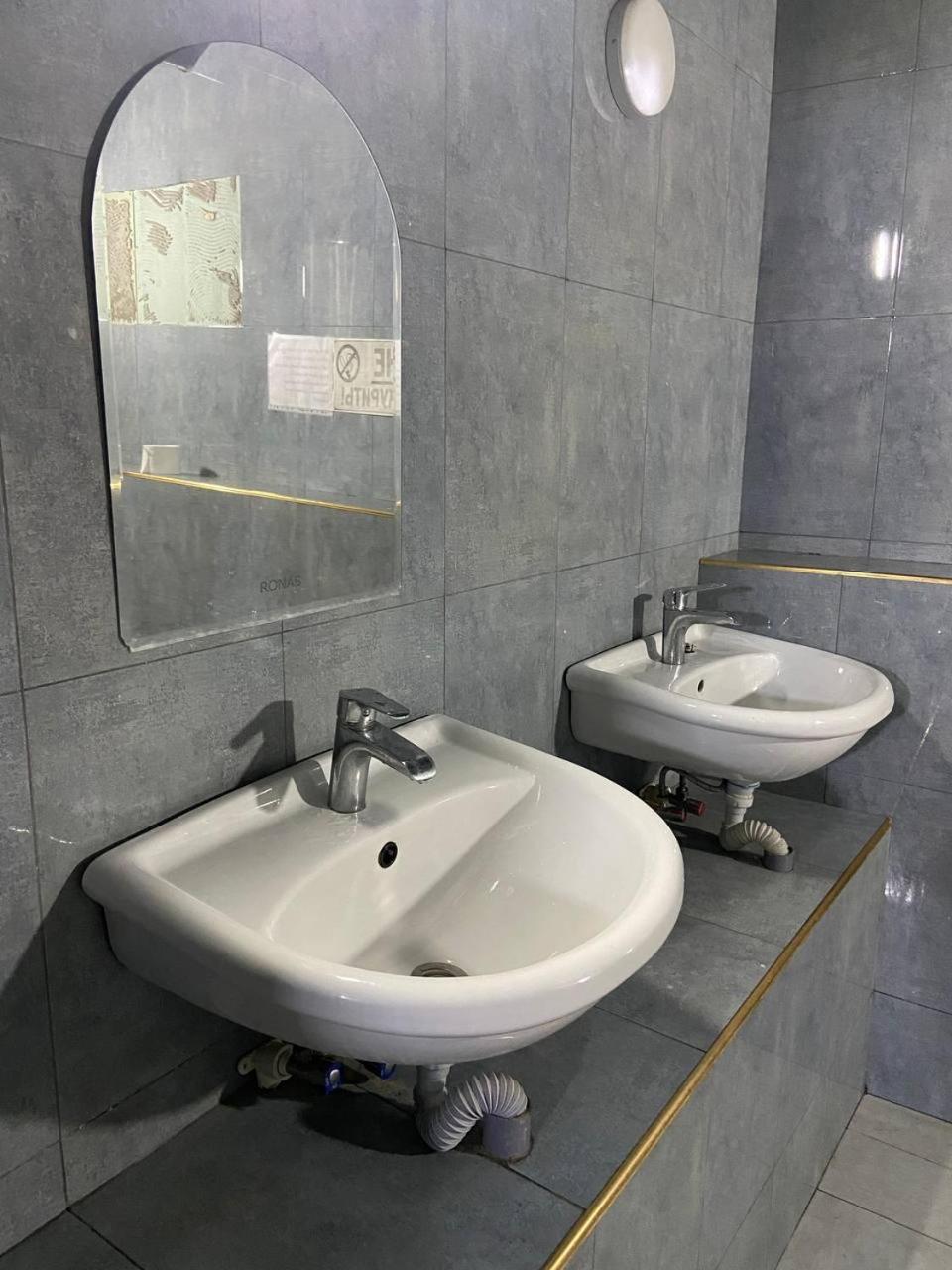 Hostel Na Bobura Ташкент Екстер'єр фото